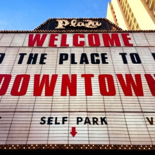 Downtown Las Vegas : une visite à pied de Fremont Street du passé au présent 9