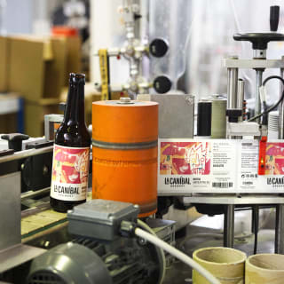 Visita alla fabbrica di birra artigianale La Caníbal con Pinta 3