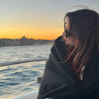Istanbul Bosphorus Sunset Cruise with Wine on a Luxury Yacht 4