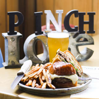Pinch Kitchen: Burger & Beer 4