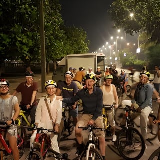 Guided Cycle Tour of Old Mumbai with Breakfast 3
