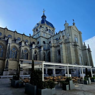 Desayuno con vistas a La Catedral de La Almudena 4