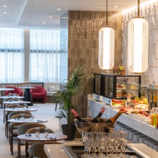 Desayuna como un huésped en el Madrid Marriott Hotel Princesa Plaza 3