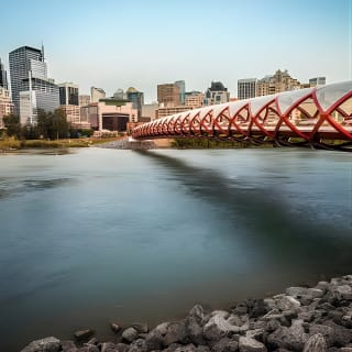 Recorrido en bicicleta por los lugares más destacados de la ciudad de Calgary, con opción de bicicleta eléctrica | 3 horas 4