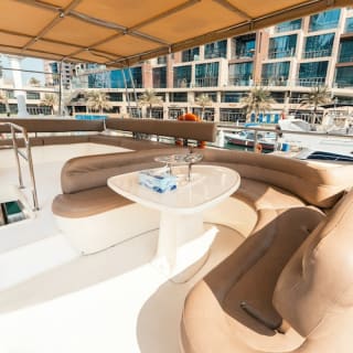 Dubai Marina: noleggio yacht di lusso 58 piedi – Etosha 3