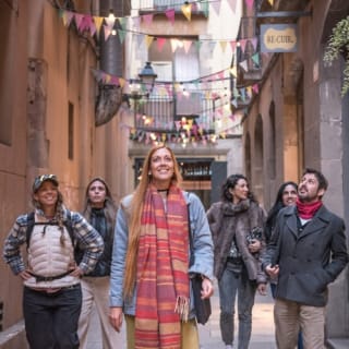 Barcelona: Visita guiada a pie + degustación de tapas y bebidas 22