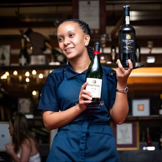 Wine Tour: Paarl, Franschhoek & Stellenbosch incl 3 wineries 4