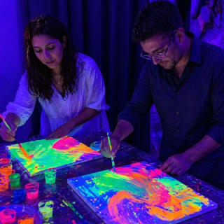 Pinta Luz Art & Wine, Neonmalerei-Workshop Nur Für Erwachsene 4
