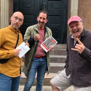 Interactive Mystery Hunt: Murder by the City Hall in Hamburg (available in English) 4