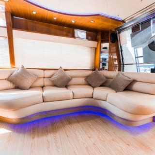 Dubai Marina: noleggio yacht di lusso 58 piedi – Etosha 5