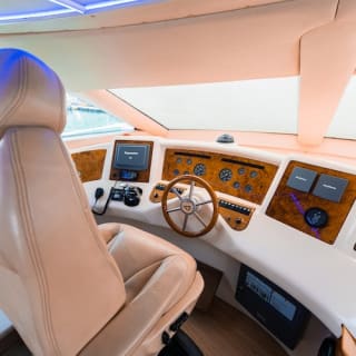 Dubai Marina: noleggio yacht di lusso 58 piedi – Etosha 7