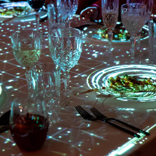 Immersive Dining: A 3D Journey Through Time 1