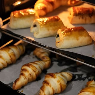Ohlala Croissants in Paris! 8