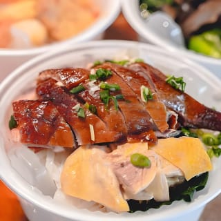 Aberdeen Food Tour | Sampan privato con noodles e cucina galleggiante 2