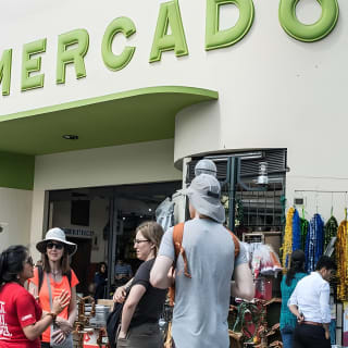 Paseo por Lima: Centro Histórico, Mercado y Monasterio 4