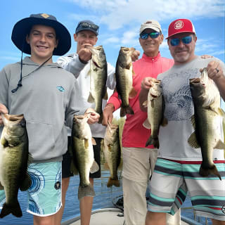 Excursiones de pesca en el lago Okeechobee, cerca de Palm Beach, Florida 3