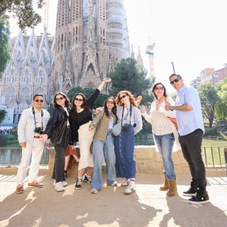 Visita guiada a la Sagrada Familia sin colas (Tour en Inglés) 1