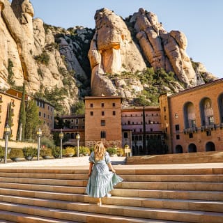 Montserrat al detall des de Barcelona 6