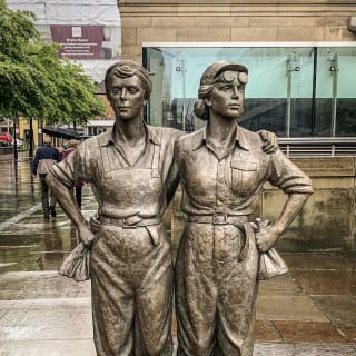 Sheffield Murder Mystery Exploration Game with Pub & Cafe Stops 3