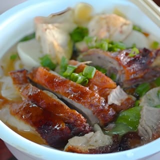Aberdeen Food Tour | Sampan privato con noodles e cucina galleggiante 3