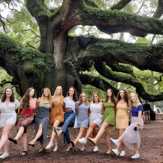 Wine Sippin', Tea Drinkin' & Tree Huggin' Tour: The Wadmalaw Adventure 1