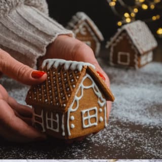 Gingerbread House Decorating - NYC 3