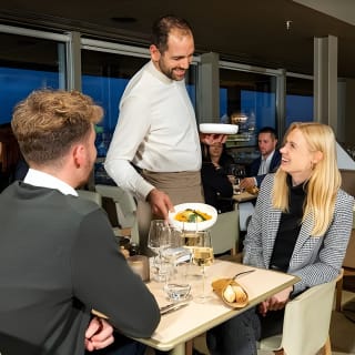 Dîner en début de soirée à Paris à la Madame Brasserie de la Tour Eiffel 8