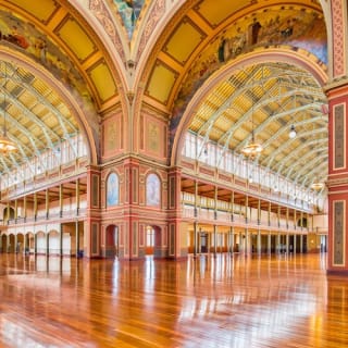 Bâtiment de l'exposition royale : Visite guidée de la promenade du dôme 4