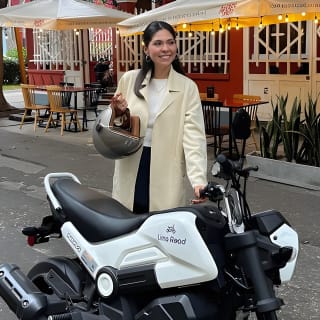 Alquiler de motos y scooters de día completo en Lima 2