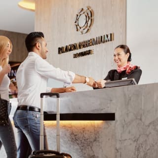 Plaza Premium Lounge Dubai 1