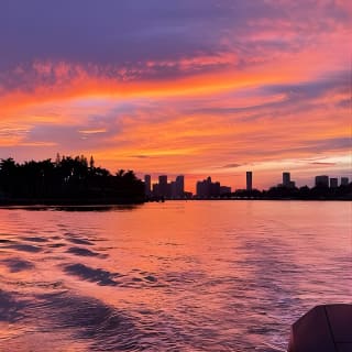 Croisière au coucher du soleil à Miami avec du Champagne au "The Cleat" 3