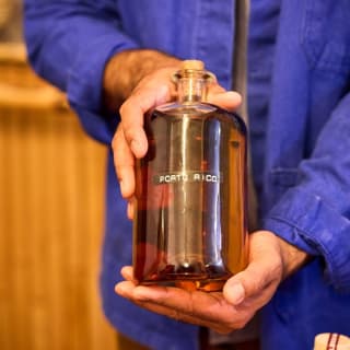 Taller de degustación y creación de mezclas de rones añejos 2