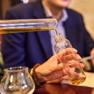 Taller de degustación y creación de mezclas de rones añejos 4