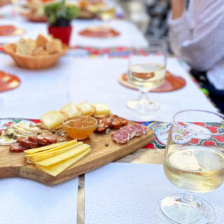Tour de vinhos pelo Porto com visita a cave e provas incluídas 3