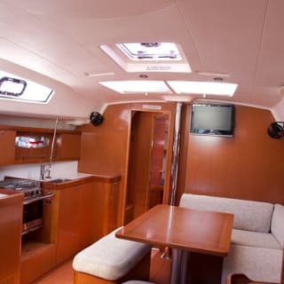 Private sailing and paddlesurfing tour with skipper up to 11 people 22