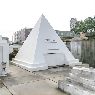 St. Louis Cemetery No. 1 Official Walking Tour  9