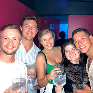 TOURNÉE DES BARS DE MADRID : shots GRATUITS, ENTRÉE DANS LES CLUBS VIP ET GUIDE DE LA SOIRÉE 1