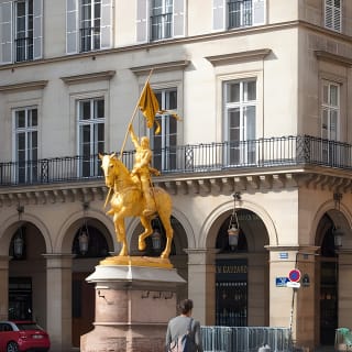Bastille's Architecture & Artisans Self-Guided Walking Tour 4