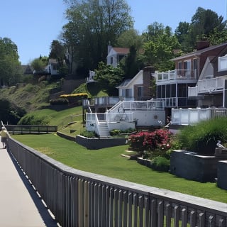 Chesapeake Beach Guided Walking Tour - The Cliffs 4
