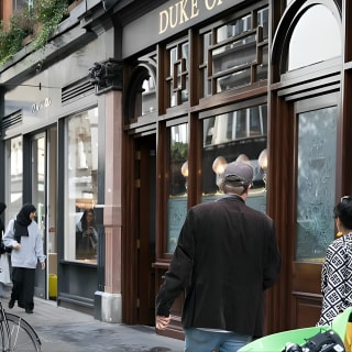Soho Music & Historic Pubs Tour 6