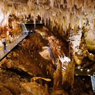 Jewel Cave Guided Tour in Western Australia 2