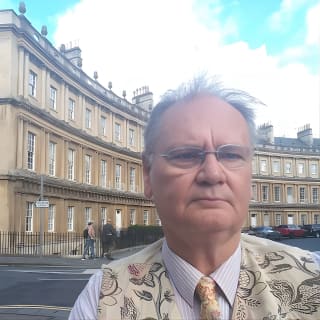 Exceptional Bath tour guide making your visit splendidly memorable. 1