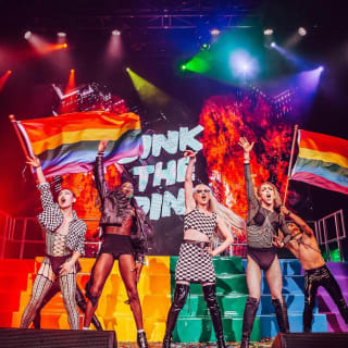 Southern Comfort’s Pride Boat Party with Sink The Pink 3