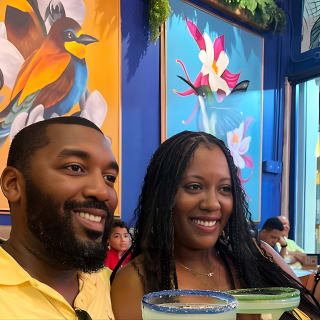 Cartagena:Sunset boat party Caribbean restaurant and Gethsemane tour 16