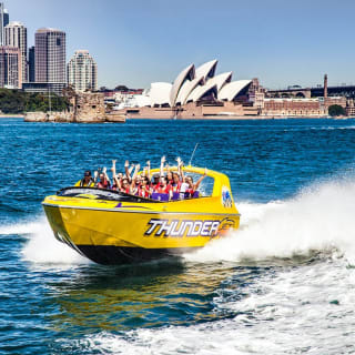 30-Minuten Sydney Harbour Jet Boat Ride: Thunder Twist 1