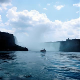 From Toronto: Niagara Falls Day Tour with Optional Boat Cruise 9