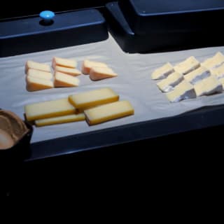 🧀✨ La Cheese Experience: an immersive cheese tasting in Paris! 8