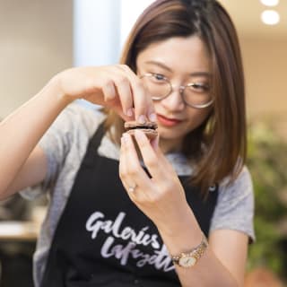 Atelier création de macarons aux Galeries Lafayette Paris Haussmann 5