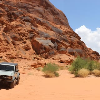Dark Skies Stargazing Adventure con noleggio di lusso per Bronco 6
