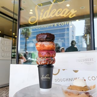 Santa Monica Delicious Donut Adventure & Walking Food Tour 6